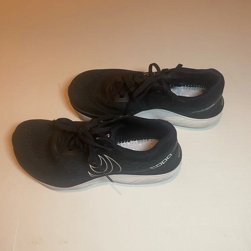 Topo Black Athletic Running Shoes Sneaker Atmos size 10